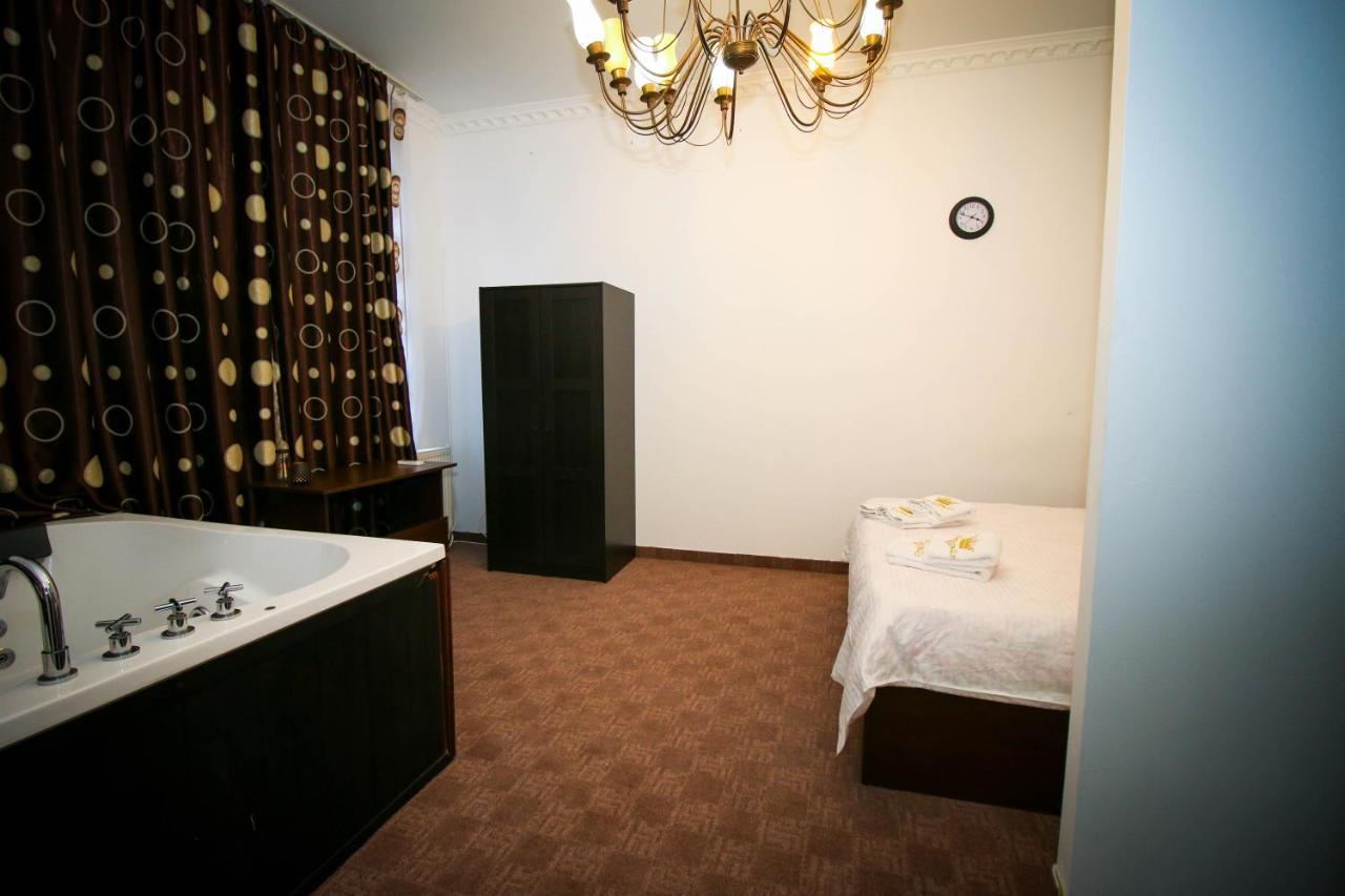 Karma Luxury Room ブカレスト エクステリア 写真