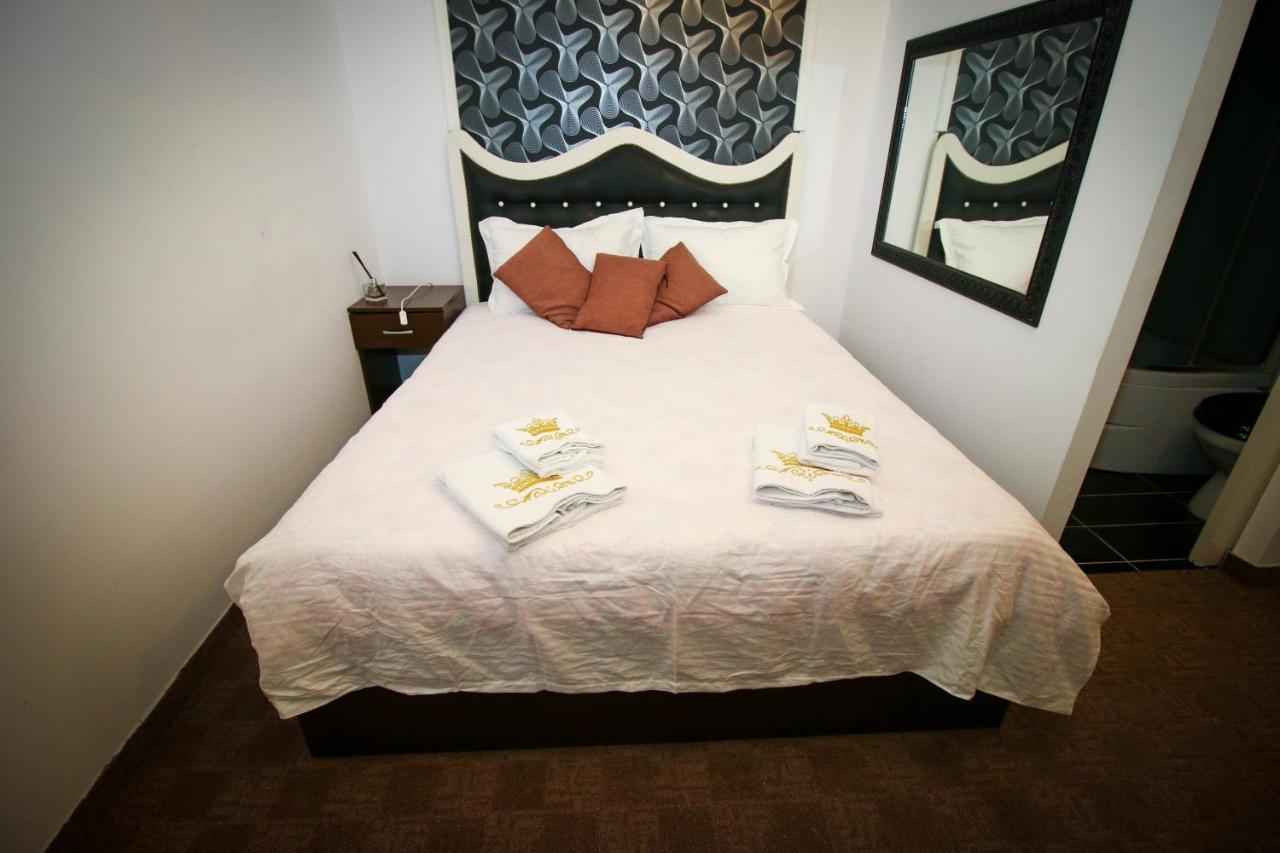 Karma Luxury Room ブカレスト エクステリア 写真